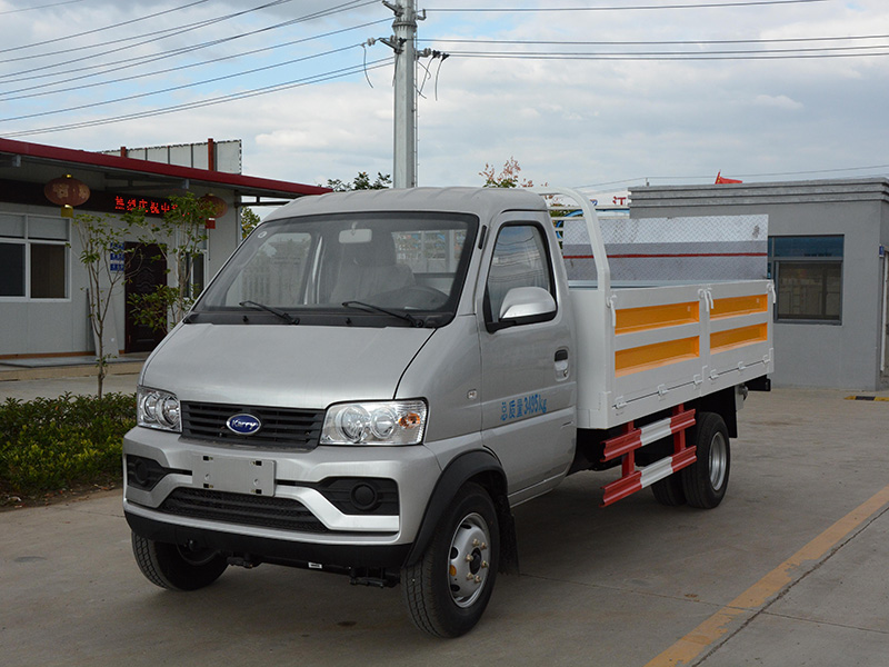 CLW5030CTY6RL開瑞15桶桶裝垃圾運(yùn)輸車